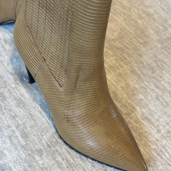 Donald Pliner Tan Heeled Ankle Boots - Picture 7 of 11